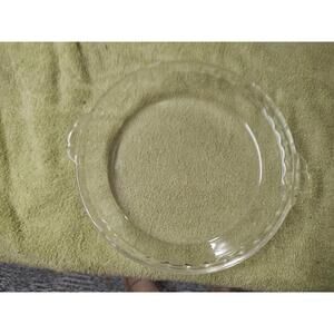 Pyrex Glass Pie Dish - Classic Clear Bakeware